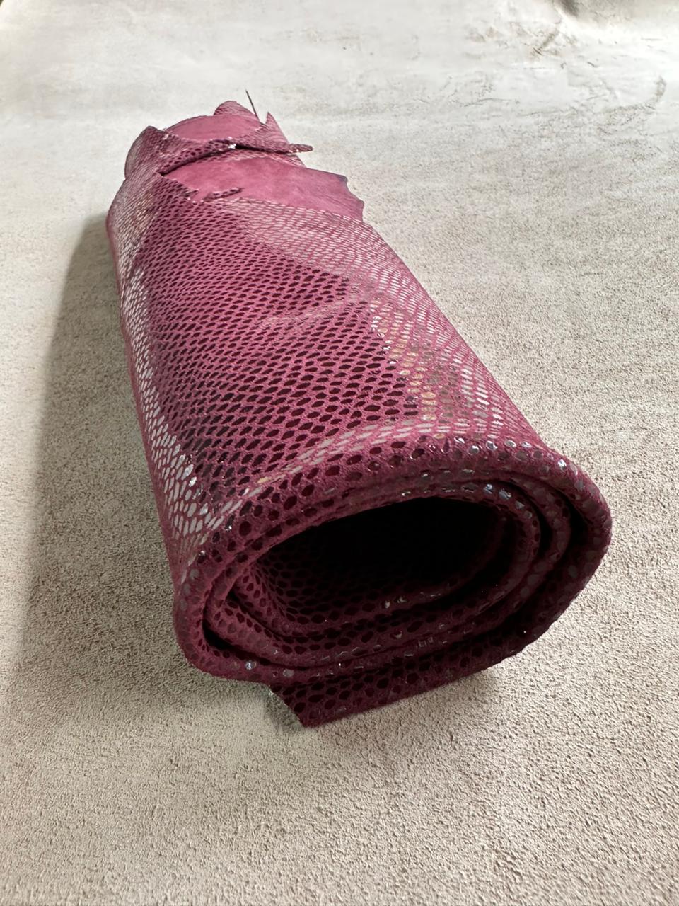 Goat Leather Print Lizard Burgundy
